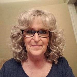 Meet your Posher, Joi